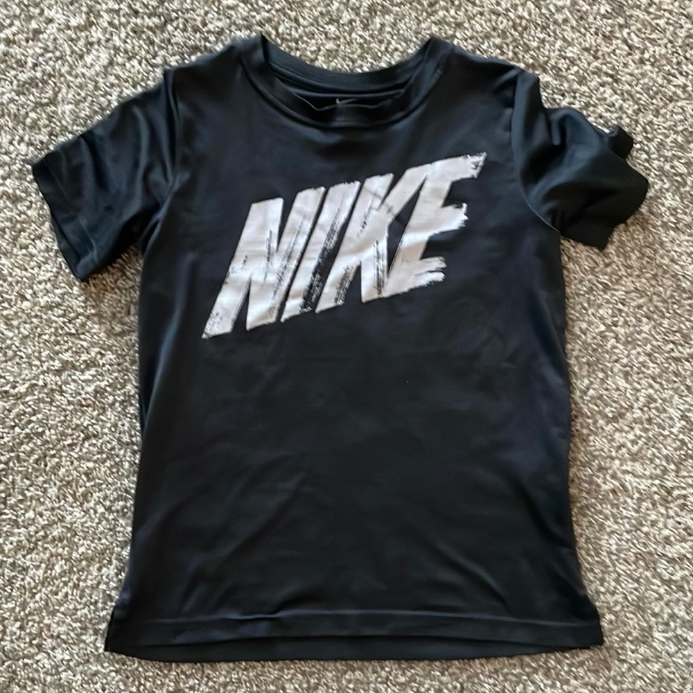 Nike dry fit boys tee